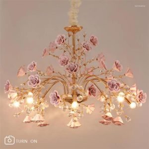 Kroonluchters slaapkamer licht luxe kristallen kroonluchter European Style Branch Peach Powder Ceramic Lantern Court Rose Decorative Lamp