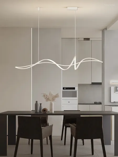 Lámparas de araña La lámpara LED lineal creativa se utiliza para el comedor, el dormitorio, el pasillo, la cocina, la decoración de control remoto regulable en blanco y negro