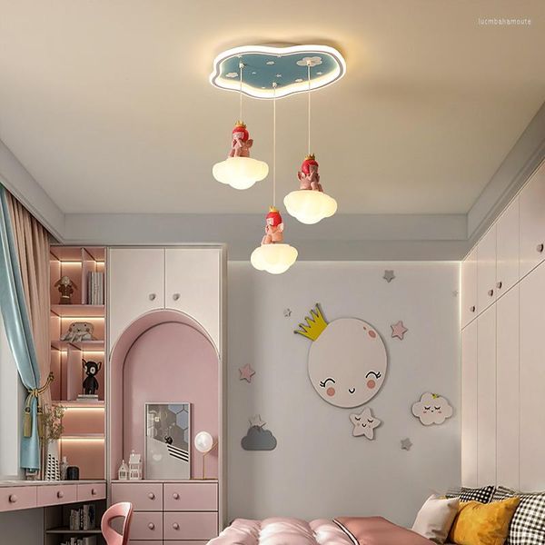 Lampadari Famiglia Piccola Personalità Camera da letto Studio per bambini Ristorante Lampadario a tre teste Led Lampade da soffitto creative