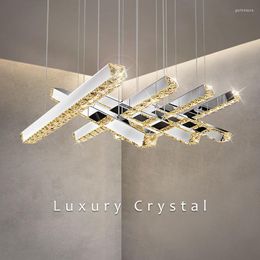 Candelabros Lámpara colgante LED de cristal de lujo moderna para sala de estar Dormitorio Comedor Cocina Lámpara de techo cromada plateada