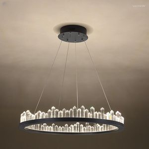 Lustres Pendentif Lumières Nordique Moderne LED Minimaliste Cristal Personnalité Créative Simple Toute La Maison Combinaison Paquet Lampe Lustre