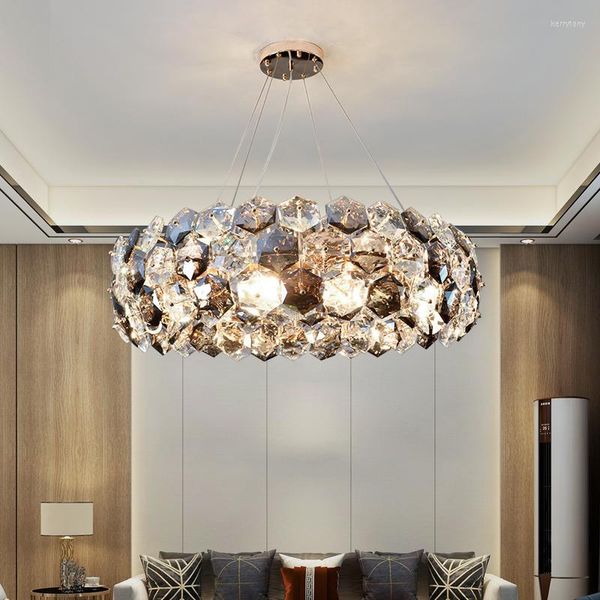 Lustres Le lustre en fer forgé en cristal post-moderne est utilisé dans la lumière de la salle à manger Creative Living Bedroom Suspension brillante