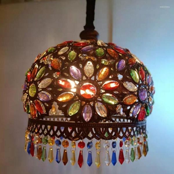 Candelabros Vintage Sudeste asiático Colorido Cristal Mediterráneo Bohemio Vitral Retro Lámpara colgante de metal para el hogar Bar