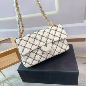 Chanei Article de mode populaire Design Sac à chaîne classique pour femmes Importé matériel de diamant de diamant Sac à panneau de gamme super polyvalent un shoul