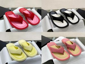 Chanells canal inférieur carré 22SS concepteur sandales épaisses flipflops orteil femmes pantoufles en cuir authentique en cuir extérieur semelle doublure de plage chaussures bule 3416136