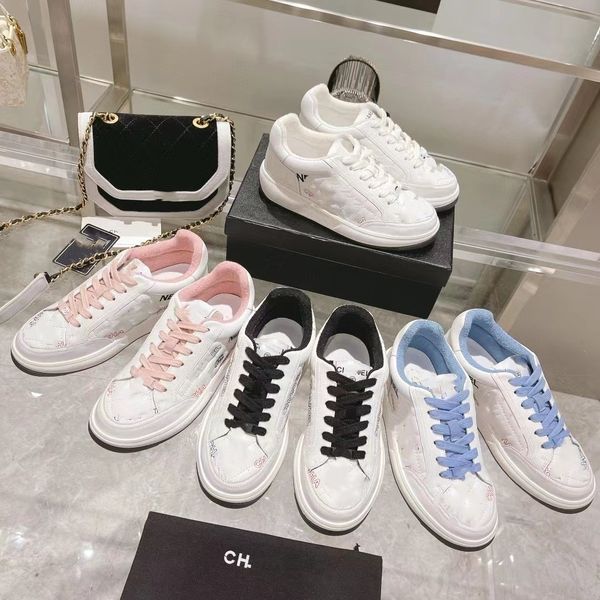 Chanells CalaSkin Interlocking Channel Quilted Chanelsiness Sneakers Skate Chaussures 3540 LETTRE CUIR LOAFER CAS CAS CASS