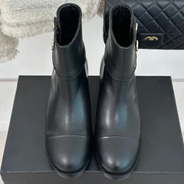 Chanells Designer Letter Boots Femme Chanellies Classic Talage Classic Metal Chaannel Létique Luxur