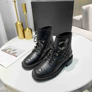 Chanells Flats Channel Biker Interlocking Black Enkle Combat Boots Chunky Platform Low Heel Lace-Up Booties Leather Chains Buckle Dames Luxe ontwerpers