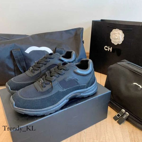 Diseñador de zapatos Chanells Luxury Womens Casual Outdoor Running Shopers Sneakers reflectantes de cuero de gamuza de gamuza y hombres Fashion Derma 91