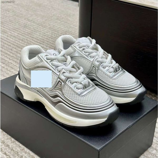 Chanells Sports Chaussures 23c Spring Show Silver Corner King Femmes chaussures Mesh Casual Sports Shoes Shoes Dad Girl