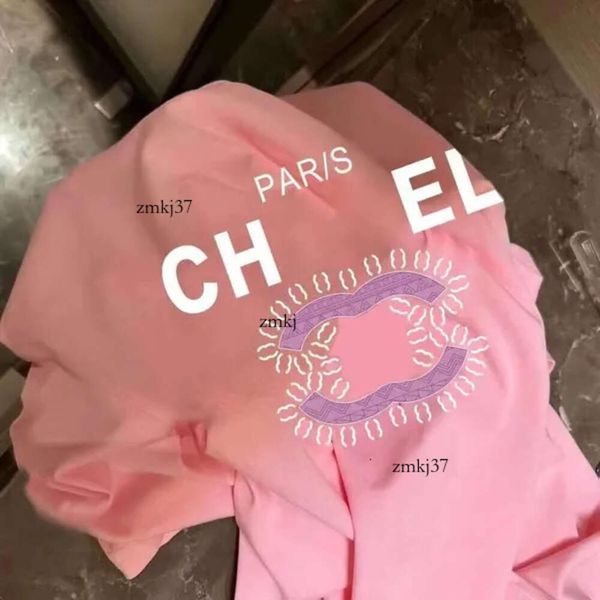 Chanells tshirts designers de mode français