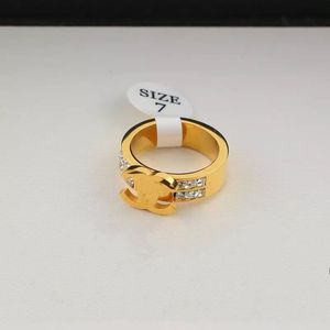 canal cclies anneaux de bande sans boîte mode femmes bague de créateur Double rangée perceuse titane acier luxe Couple anneaux imprimés