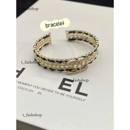 De nieuwe damesontwerper van het kanaal Twee C Leather Snake Bone Bracelet met Snake Bone Blaided Rope Classic Trendy Brand Collarbone Chain Dames sieraden 314