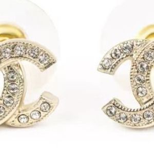 Boucles d'oreilles à canal de canal Pearl Diamond Drop Gold Designer For Woman Fashion Brand pas les oreilles de mariage en argent fondu