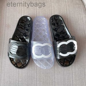 Channel Women Clear Jelly Slippers Diseñador Sandalias de verano Goma de PVC Diapositivas Zapatos de cristal Piscina Deportes Zapato de agua Plataforma Chanclas Slip Flats