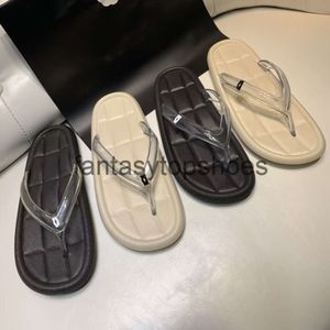 Canalise les femmes de concepteurs de concepteurs entrelacer cf c tong flip flop marque des femmes sandales hommes femmes chaussures d'été plage intérieure en intérieur diapositive plate classique sli