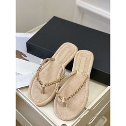 Channellies Mujeres Diapositivas Tangas Planas Elegantes Chanclas Zapatillas Lana De Cachemira Piel De Cordero Inicio Sandalias Casuales Diseñador Moda De Lujo Señoras Playa Al Aire Libre Sandalia