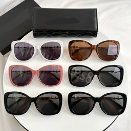 Canaux verres de lunettes de soleil design pour femmes verres de luxe Protection de feuille