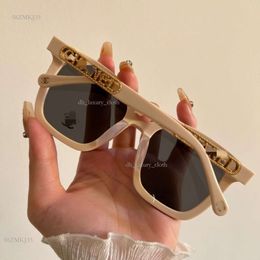 ChannelsUnglasses Xiaoxiang New Designer Sunglasses Board Chanells Lunettes Lettre de matériau Miroir Joues Chaîne de lunettes de soleil pour femmes Couvrant le visage Round Face 760