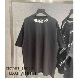 Chao Brand Mens Balenciga T Shirt b Versión alta Letra de hilo Manga corta Escote de París Pintura en aerosol Tide Brand Camisas para hombres 9F0A