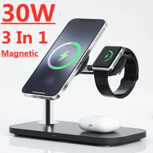 Chargers 30W 3 in 1 magnetische draadloze laderstandaard voor iPhone 14 13 12 Pro Max AirPods Apple Watch Iwatch MacSafe snellaadstation