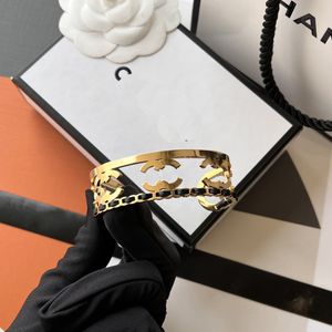Charm 18k Chapado en oro Brazalete Moda de lujo Brillante Gold Channel Ajuste Pulsera Diseñado para hombres y mujeres Designer Brand Love Wedding Dat