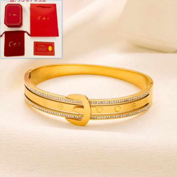 Charme Bracelet pour femmes en or 18K