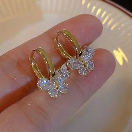 Charme 2022 Nouvelle mode féminine classique animal papillon simple cristal diamant boucles d'oreilles pendentif bijoux mariée mariage banquet cadeau juif G230225