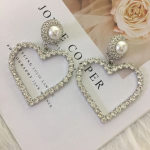 Charm 2022AR Europese en Amerikaanse mode-sieraden Zilveren parel hart hanger oorbellen voor vrouwen verjaardagscadeau