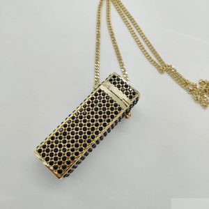 Charme 2023 Collier de pull avec pendentif en forme de Renc de qualité de luxe avec longue chaîne et diamant scintillant en plaqué or 18 carats avec timbre de boîte Dhzcs