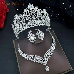 Charme A195 Ensemble de bijoux de mariée en cristal, bandeau baroque, perles, diadèmes en strass, couronnes, collier, boucles d'oreilles, couvre-chef de mariée à la mode