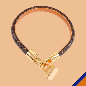 Charm Bracelet Chain Bangle Designer V Luxury Hand Jewelry Bijoux 14K Gold Hanging Baging Cuero de flores viejas Classic NUEVA Fashion de alta calidad Menufra