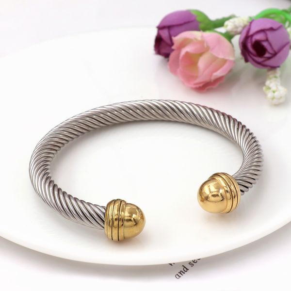 Diseñador de pulseras con dijes para hombre y mujer Europa América Diseñador de moda Brazalete Pulsera de acero de titanio Fiesta de bodas Regalos del día de San Valentín