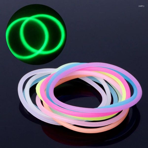 Pulseras de encanto 10 PCS / Set Caucho de silicona Luminoso Colorido Noche Resplandor Pulsera Gummy Party Lazos para el cabello DIY para Fitness Sport