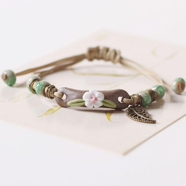 Bracelets de charme 1pc Forest Series Plant à la main Céramique Bracelet de bricolage réglable Fonds Fashion Originalité Gift JewelryCharm 2024