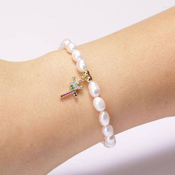 Pulseras de encanto 2023 Mixto CZ 26 Iniciales Colgante Natural Perla de agua dulce Encantos con cuentas Pulsera unisex para mujeres Regalo de boda