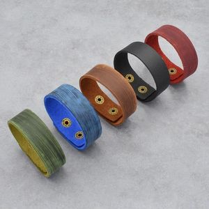 Bracelets de charme 2024 Vente de mode Punk Noir Marron Rouge Bleu Vert Couleur Large Cuir Pour Hommes Femmes Manchette Vintage Rock Bijoux