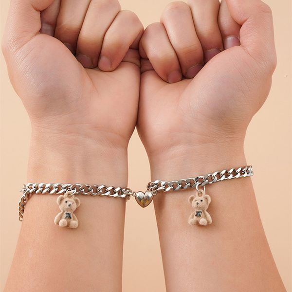 Bracelets porte-bonheur 2 pièces ours en peluche Couple aimant en acier inoxydable coeur chaîne Bracelet unisexe amitié saint valentin bijoux 230803