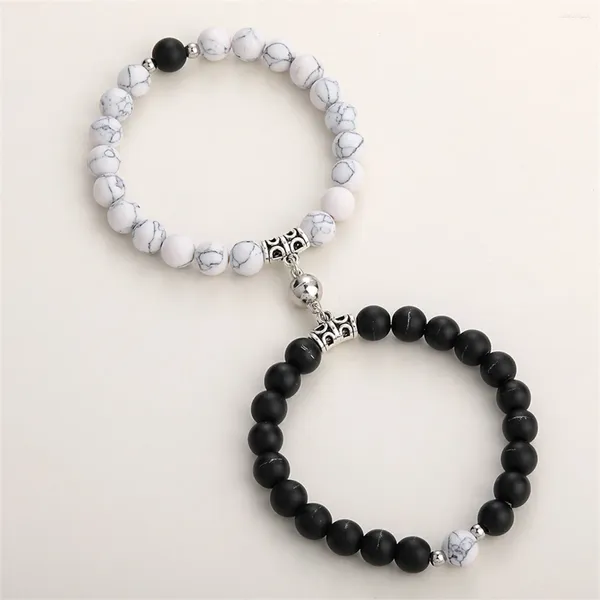 Bracelets de charme 2pcs / ensemble Perbe en pierre naturelle pour femmes hommes blanc noir yin yang perles de bracelet de couple magnétique