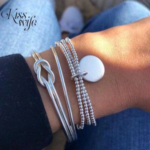 Bracelets de charme 3pcsset à la mode double couche noué pendentif bracelet pour femmes perles en métal disque rond ensemble poignet chaîne bijoux 230411