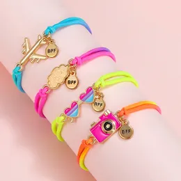 Bracelets de charme 4pcs / set Airplane nuage coeur caméra gradient de couleur cordon coloré de la corde élastique pour fille d'amitié fille cadeau