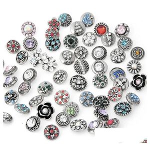 Bracelets de charme 50pcs / lots Bouton instantané 12 mm Style mixte bricolage Interchangeable bijoux boutons