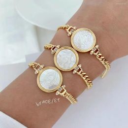 Bracelets de charme 5pcs Dainty Plaqué Or Bonne chance Forme ronde Coquille blanche Incrustation Vierge Marie Religion Guadalupe Bracelet pour femmes hommes