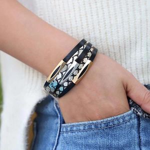 Bracelets de charme Amorcome en cuir imprimé à la mode pour les femmes Silding Tube en métal Wrap multicouche Bracelet fermoir magnétique bijoux