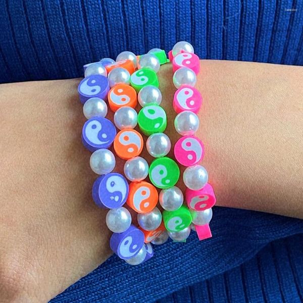 Bracelets de charme Bohême géométrique Géométrique Bracelet de perles de yin yin coloré pour les femmes Imitation perle perle sur les mains
