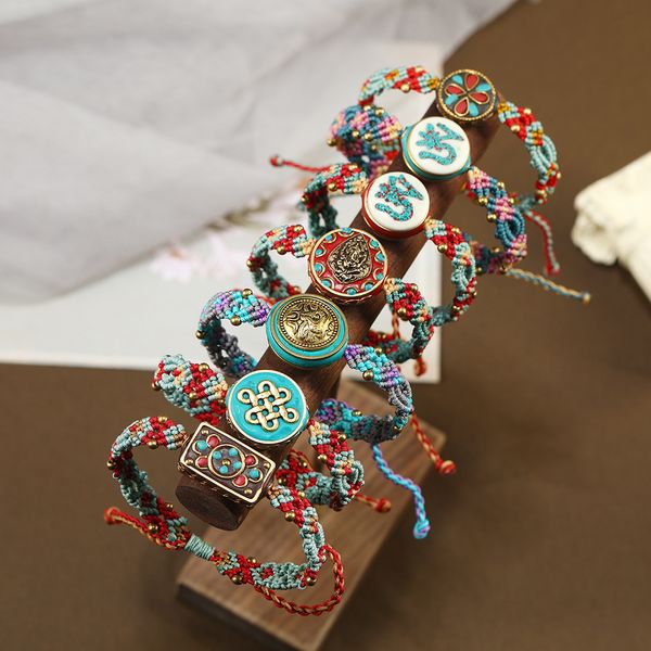 Bracelets porte-bonheur style bohème folklorique népal chaîne de perles rétro noeud oblique corde multicolore pur tissé à la main bracelet glamour bijoux pour femmes 230801