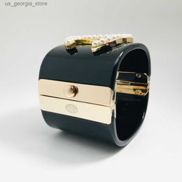 Charm Bracelets Ch Designer Bangle for Woman Womens Wrist Adecuado 16 17 18 cm Bangles Designer Bracelet Brand de lujo Réplica de regalos de primavera premium 007 007