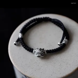 Bracelets de charme Chine-Chic Petit Réveil Lion Bracelet En Argent Sterling Mâle Et Corde À Main Rouge Tissé Accessoires Chanceux Couple Réglable