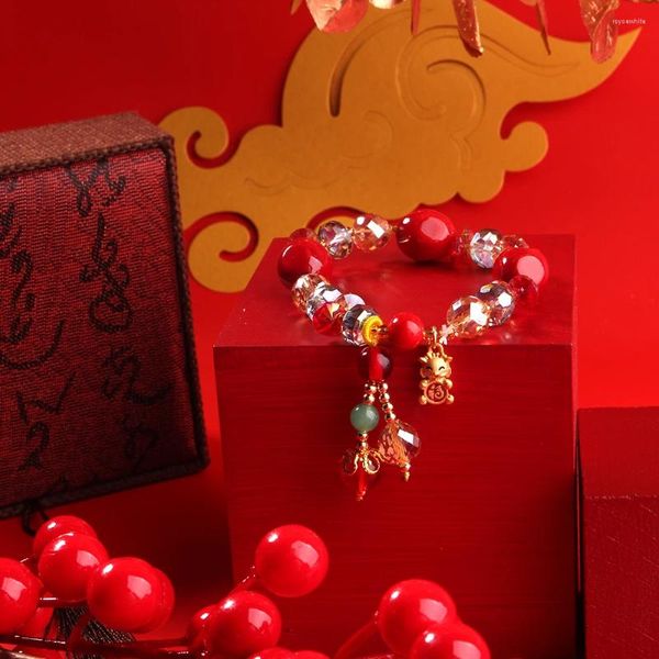 Bracelets porte-bonheur Style chinois année Dragon rouge zodiaque Bracelet pour femmes transbordement d'animaux élastiques perles de corail bijoux