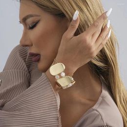 Bracelets de charme Perle de boule créative pour femmes Pure tissé à la main Mode Dames Cadeaux de fête d'anniversaire Bijoux Ventes directes en gros